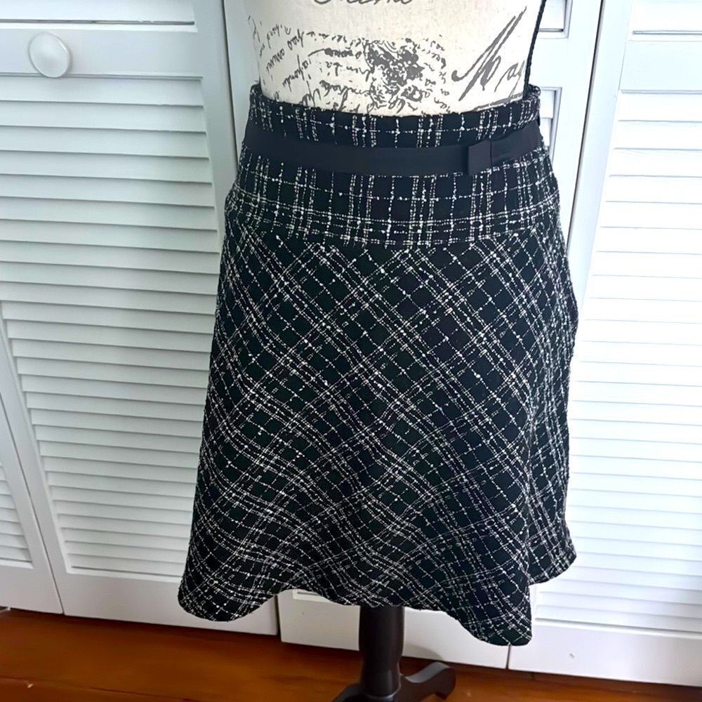 Tweed Lined Boucle Chic Black and White Plaid Flounce Mini Skirt Sz 8